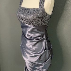 Hailey Adrianna Papell- size 2- wedding occasion cocktail dress- grey/silver